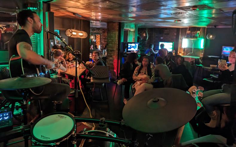 -OHpen Mic in session